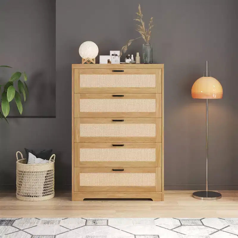 Cassettiera alta 31.5' in rattan con 5 cassetti, cassettone in legno con piano ampio per camera da letto e ingresso