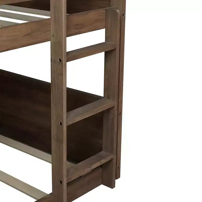 Letto a castello a terra singolo sopra singolo con testiera e pediera a pannelli, struttura in legno di caucciù con sponde di sicurezza e scaletta, rovere anticato