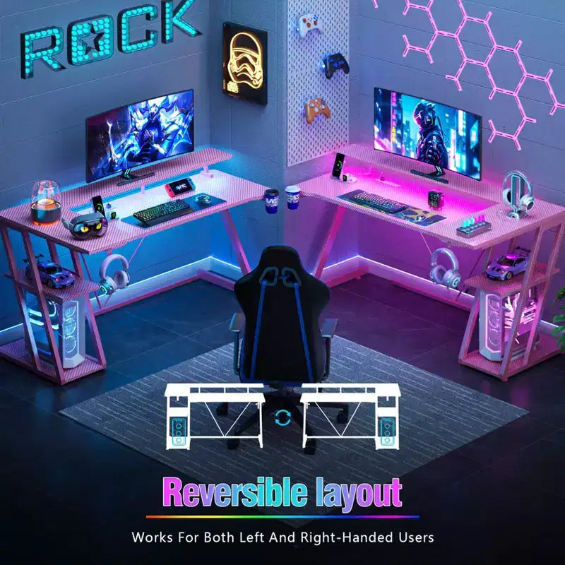 Scrivania da gaming angolare a L da 55 pollici, rosa, con supporto per monitor e ripiani contenitori a 3 livelli, moderna scrivania da gamer in fibra di carbonio, soluzione salvaspazio
