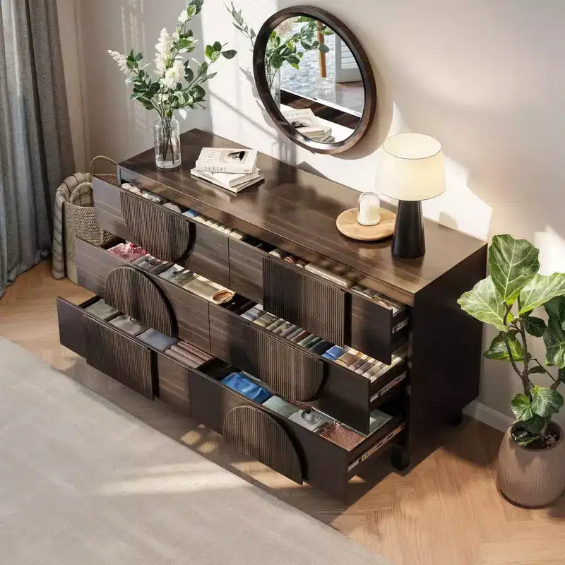 Cassettiera moderna con motivi geometrici e cassetti, ampia, con dettagli semicircolari, per camera da letto e soggiorno