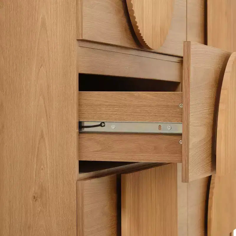 Cassettiera moderna con motivi geometrici e cassetti, ampia, con dettagli semicircolari, per camera da letto e soggiorno